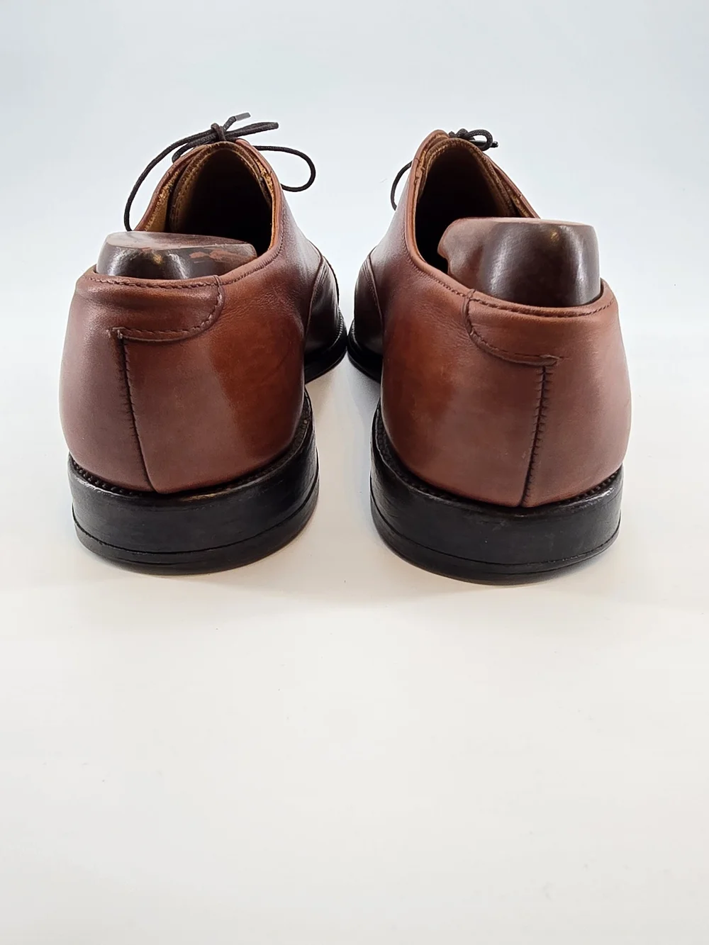 Allen Edmonds Men's Byron 7 D  Brown Cap-Toe Oxfords